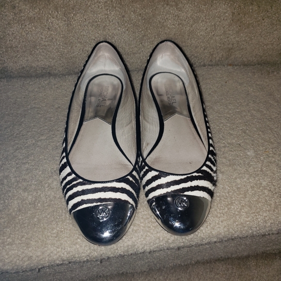 Michael Kors flats - Picture 3 of 3